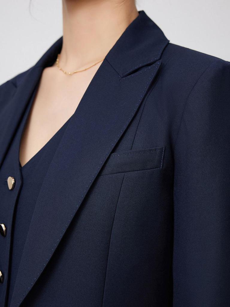 Marken exklusiv: Professionelles High-End Woll-Anzugset für Damen mit Weste und Micro-Flare-Hose für Herbst und Frühling