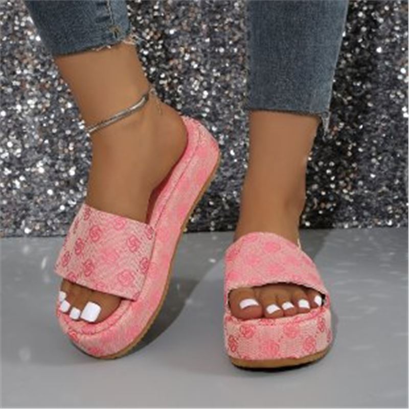 

Slippers foreign trade platform slippers women s wear new plum blossom embroidery word muffin cool slippers large size women s shoes 43 розовый