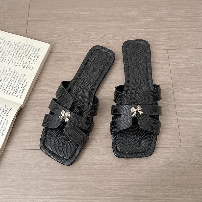 Plus-size Flat-soled Slip-on Women's New Square-toe Sandals, Cool Shoes Devotion