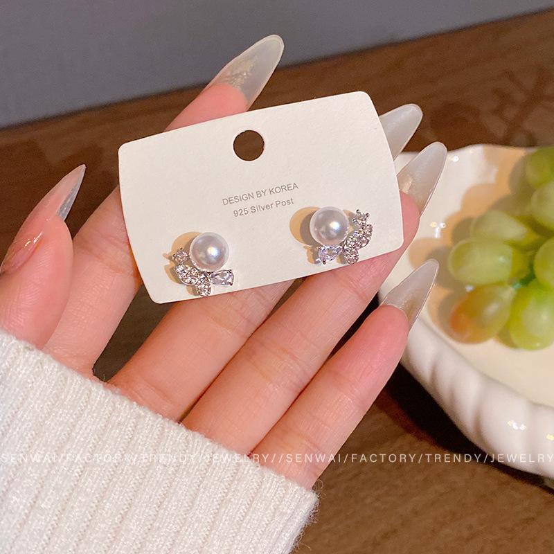 French sweet micro-zircon pearl stud earrings women's niche temperament earrings unique earrings