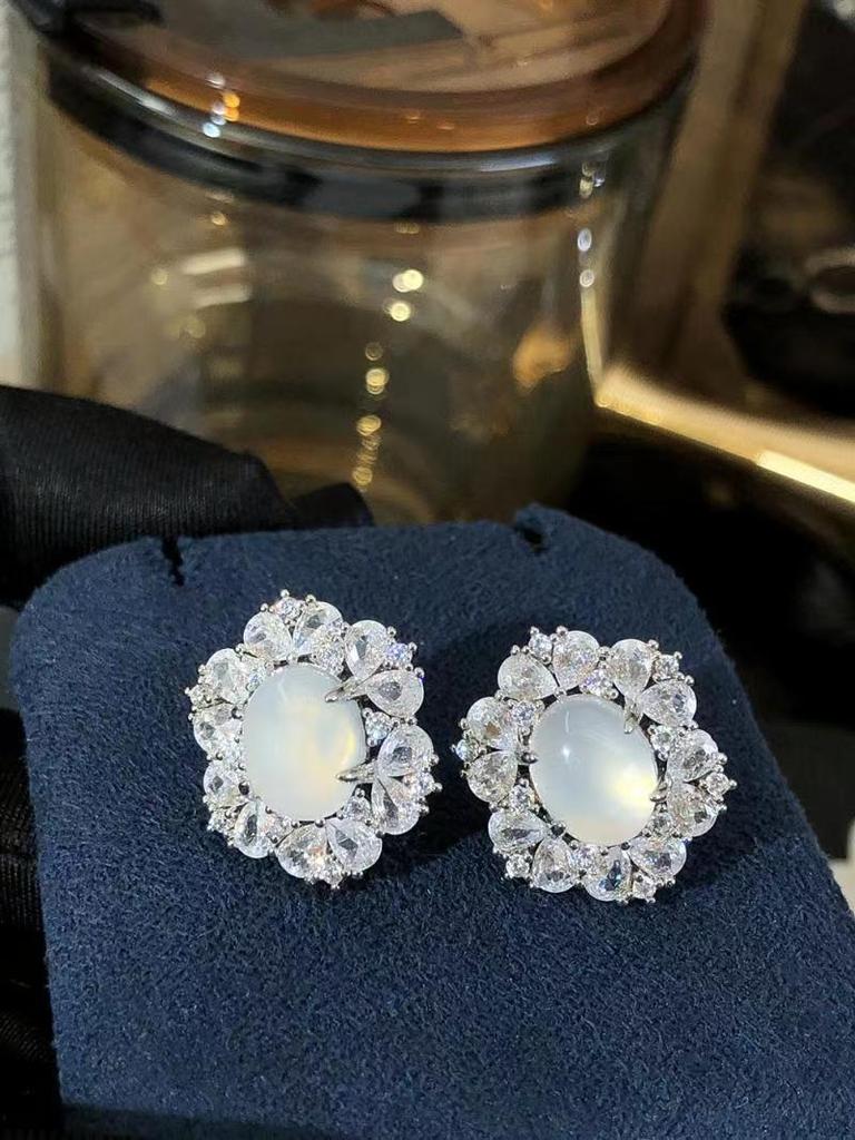 Natural High Ice Chalcedony Three-Piece Set White Ice Chalcedony Pigeon Egg Pendant Ring Earrings Jade Jewelry Gift Set