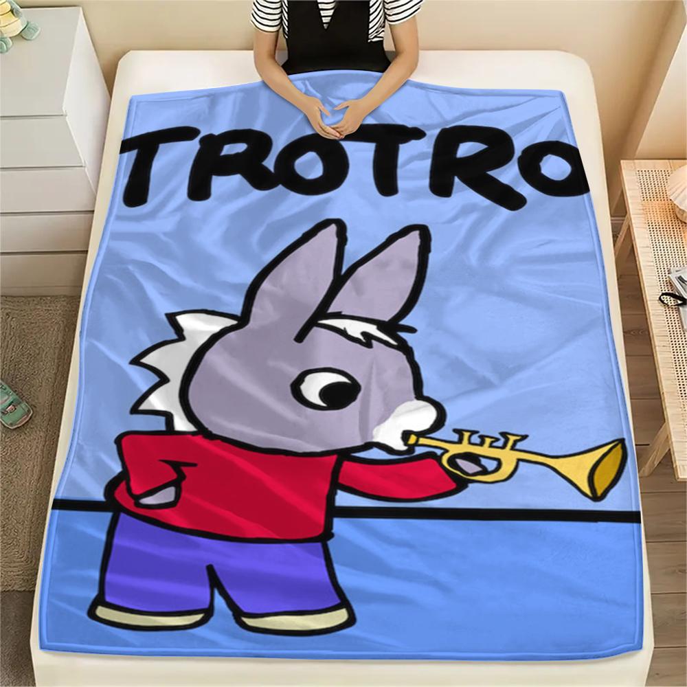 1PC Trotro Print Flannel Blanket, High Quality Comfortable for All Seasons, Home Decor, Warmth and Comfort, Perfect for Christmas Gifts229