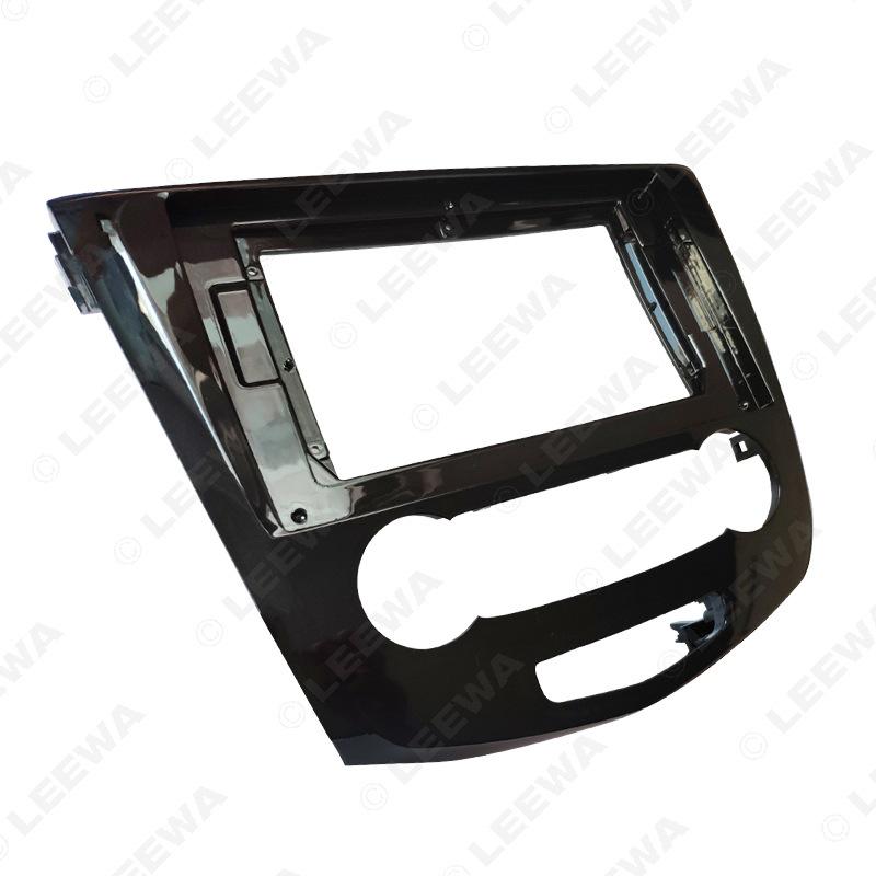 Nissan Qashqai 2016-2018 10.1” Gloss Black Screen Modification Frame & AV Panel Bracket.