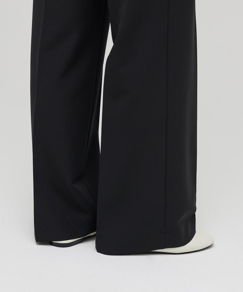 Musinsa Standard Woman Women'S Fluid Wide Slacks [Black]