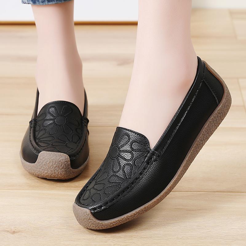 Women Black Moccasins Driving Shoes Flats Casual Nurse Shoes Loafers Maternity Flower Embroidery Office Shoes Large Size