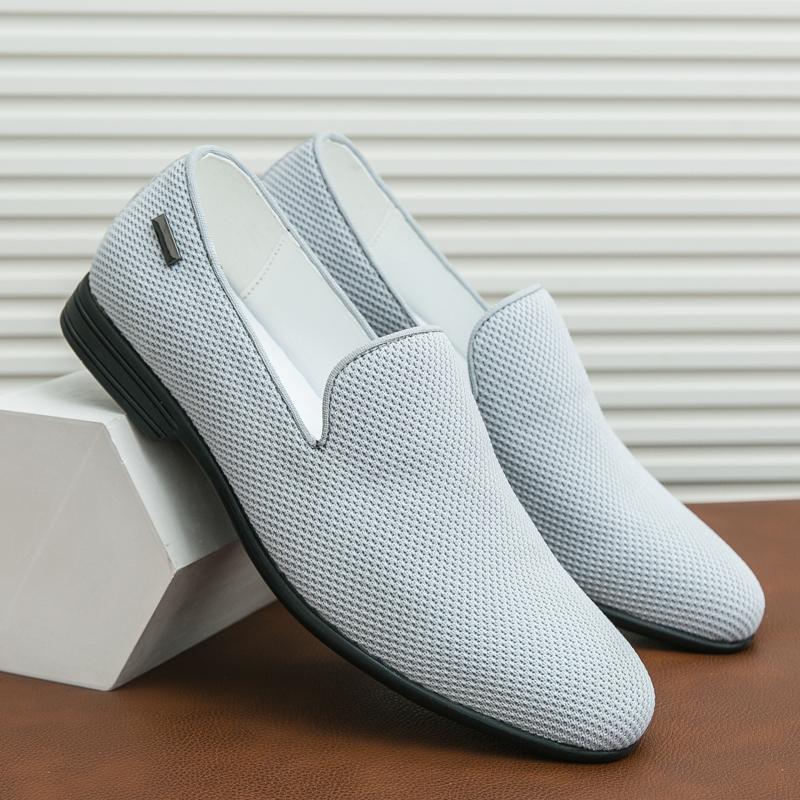 

Size 38-46 Business Men Loafers Men Casual Comfortable Lightweight Breathable Fashionable Small Leather Shoes for Travel Men 46 серый