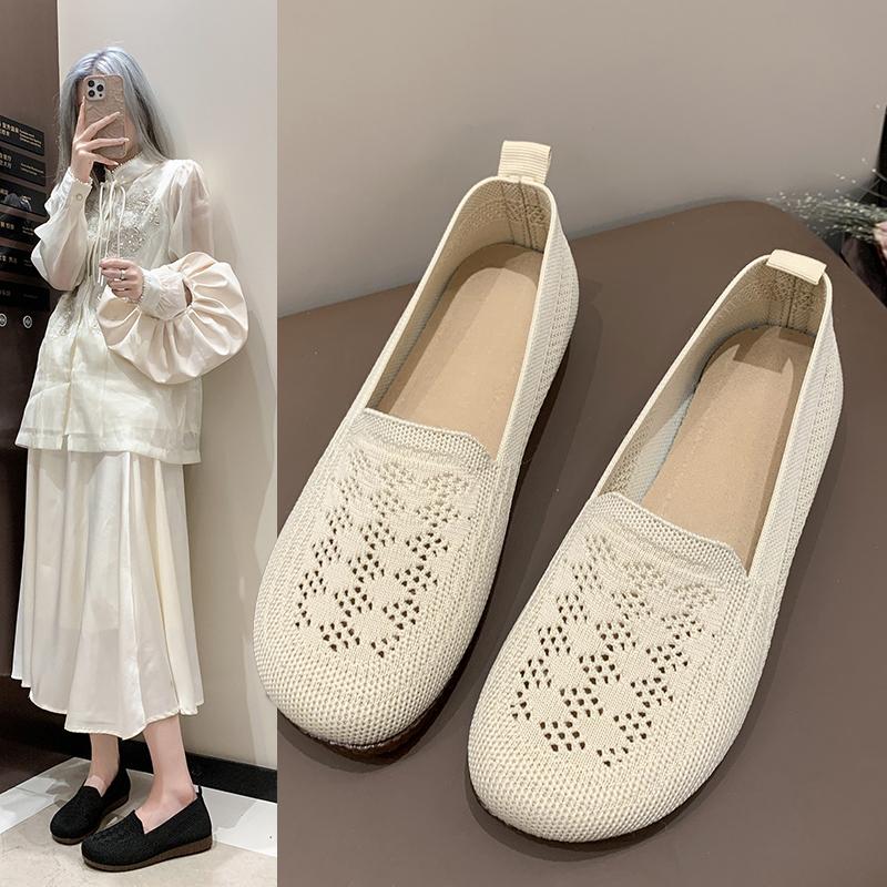 Summer Breathable Knitted Casual Shoes Women Versatile Flat Hollow Out Soft Bottom Comfortable Non-Slip Middle-Aged Mothe