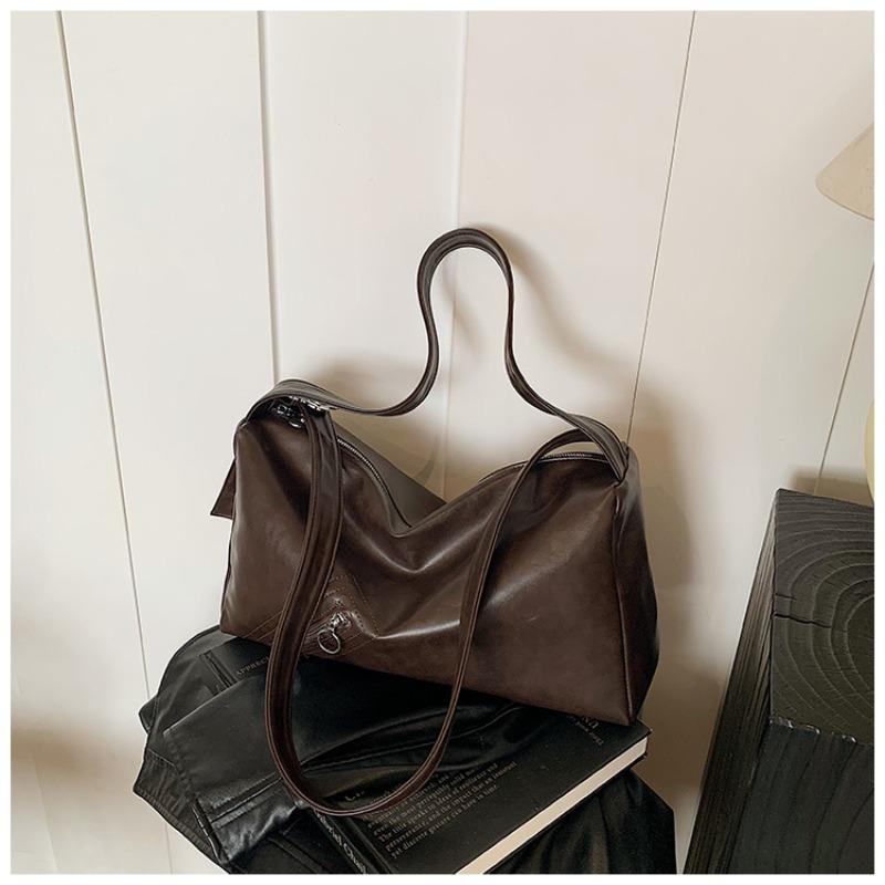 Retro bag women's large-capacity new autumn and winter high-end texture niche messenger bag commuter pillow bag