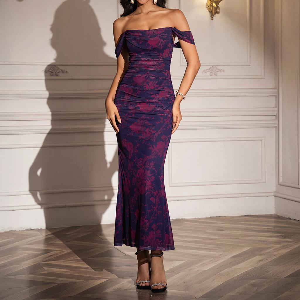 Fishbone mesh pleated dress European and American sexy backless one-word shoulder tight hip-wrapped dress long dress