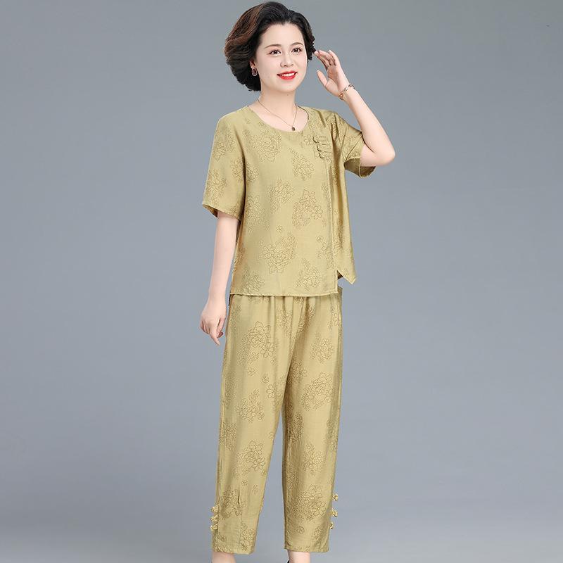 

2023 Women s Summer Two-Piece Cotton Linen Set: Short Sleeve Cardigan & Loose Wrinkle-Resistant Plus Size Casual Outfit for Moms. 3XL (for 115-130 kg)