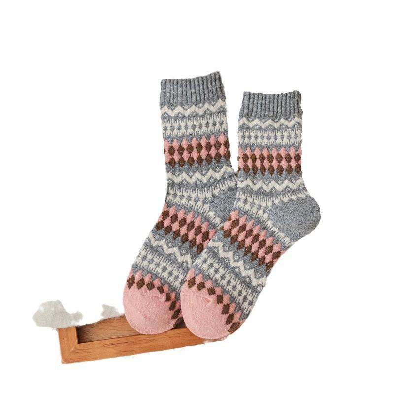 2024 Socks Medium Tube Thickened Retro Wind Wave Socks Average Size