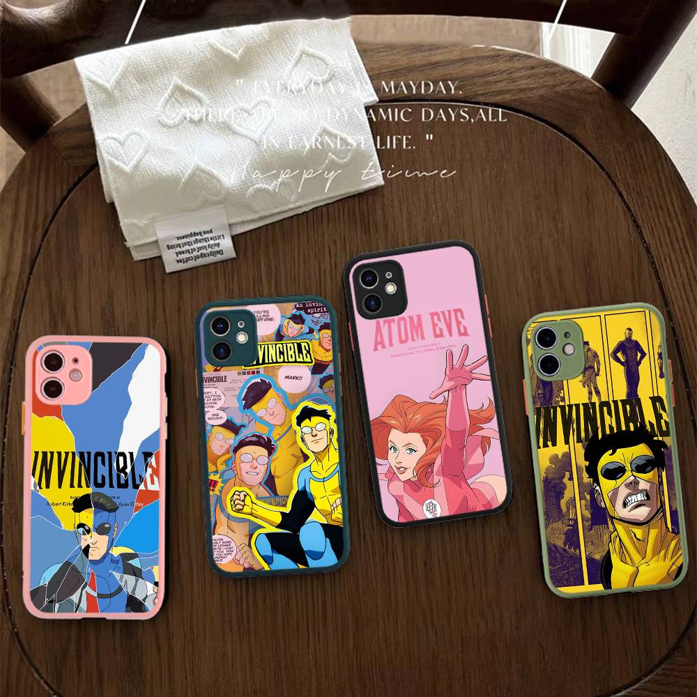 Populaire Superhelden Serie I-Invincible Voor IPhone 11 12 13 14 15 16 Pro Max Plus X XS MAX Schokbestendige Matte Achterkant