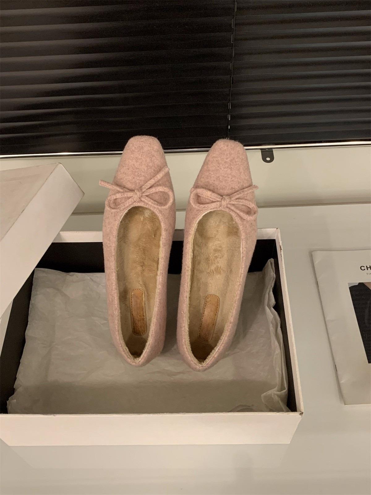 

Туфли из французского плюша на грубом каблуке, женская обувь, новинка 2024 года, универсальная обувь из хлопка, вечерние туфли для ветра 40