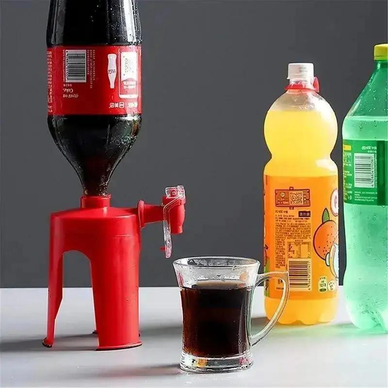 Creative Machine Plastic Hand Pressure Type Coke Bottle Inverted Drinker Carbonated Beverage Home Refrigerator Drinks Pots