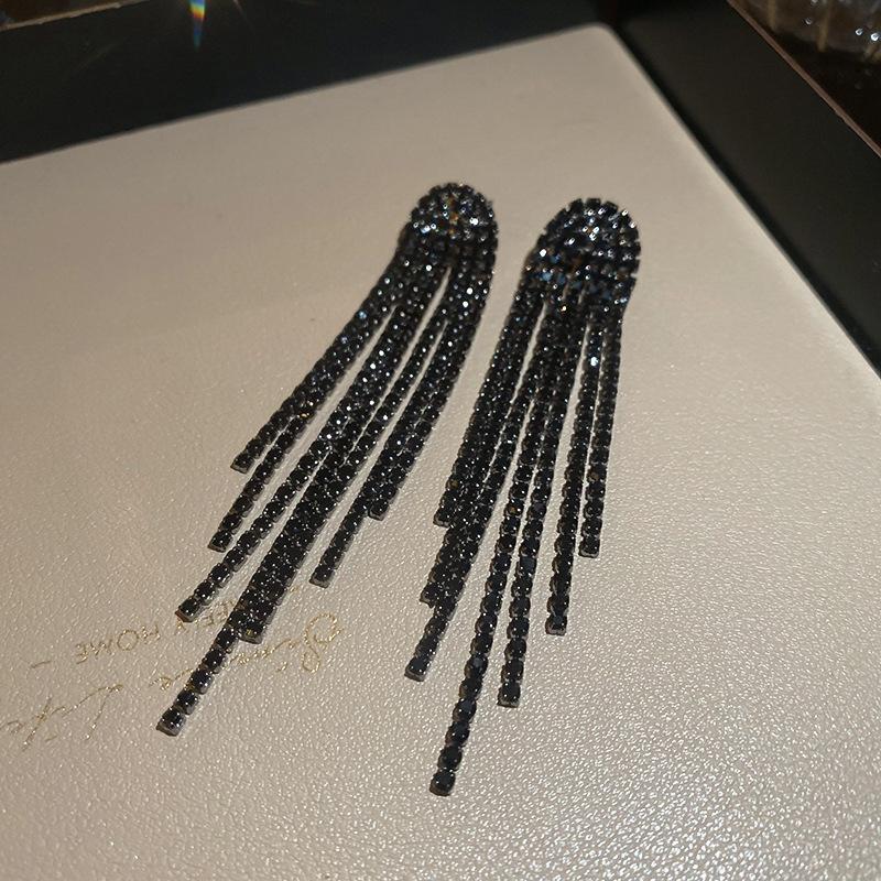 European and American Black Diamond-encrusted Butterfly Flower Fringed Earrings Temperament Earrings Light Luxury Earrings Women