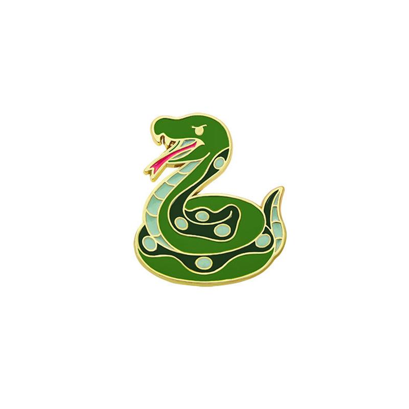

Милая мультяшная змея год эмалевая брошь креативный китайский зодиак змея лацкан значок рюкзак аксессуары одежда подарки зелёный