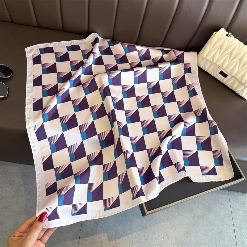 

68cm Geometric Color Block Printed Hijab Spring and Summer Polyester Fiber Scarf for Women Fashionable and Versatile Shawl Hijab фіолетовий
