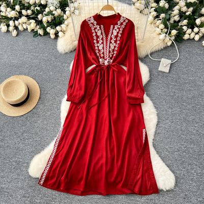 Robe longue vintage pour femme, broderie, col en V, manches longues, lacets, taille haute, élégante