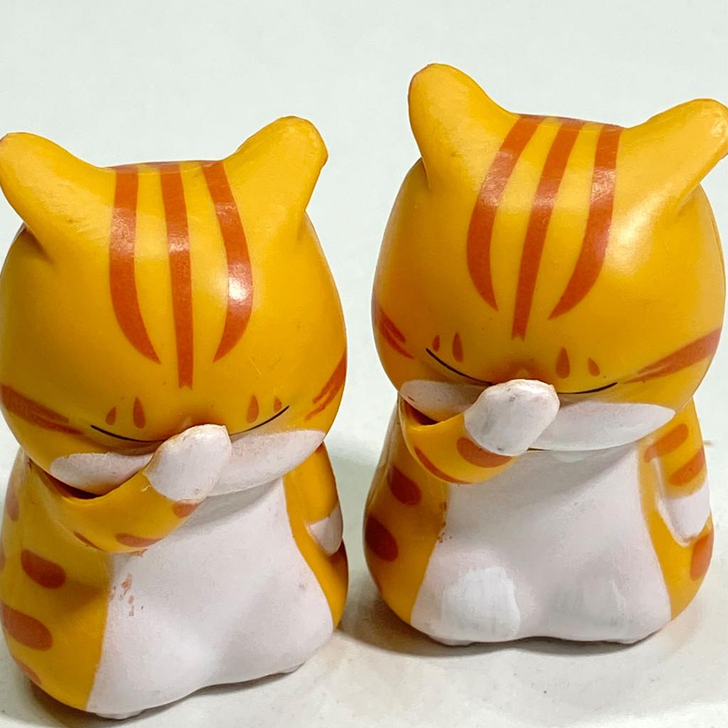 1pc Cover Your Face Cat Figure Cartoon Anime Peripheral Kitten Doll Toy Cake Ornaments