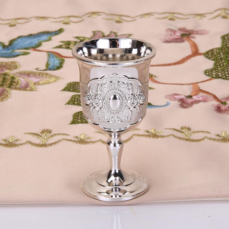

Creative European- Metal Small Wine Glass for Home Use ( Wine Cup) One Size