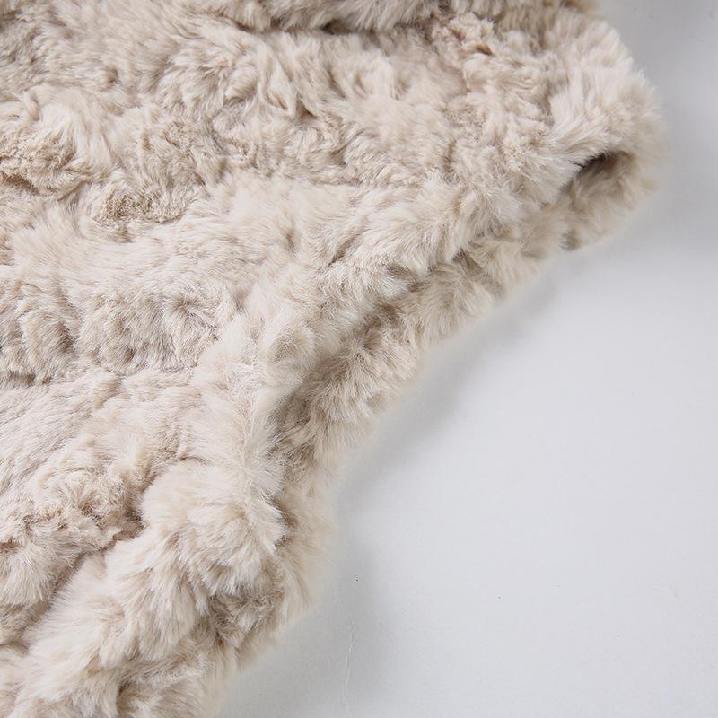 Límec Imitace norkové sametové vesty Dámské zimní oblečení Nová francouzská univerzální zeštíhlující bunda