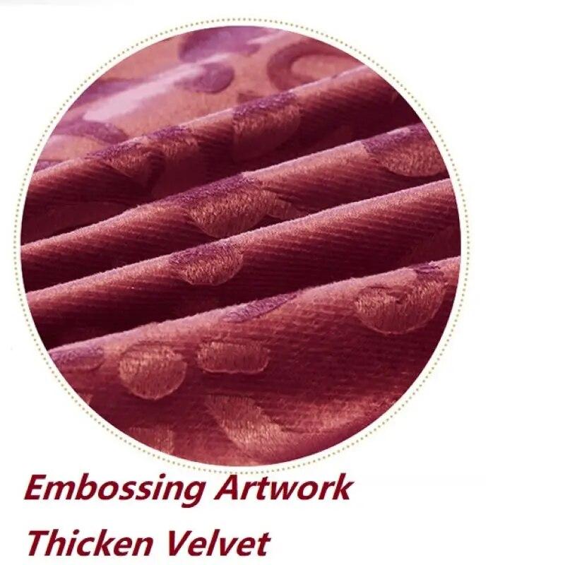 Evropský luxusní tlustý sametový plyšový prošívaný přehoz na postel Queen Size Embossovaná sukně na postel Měkký povlak na postel Neobsahuje povlak na polštář