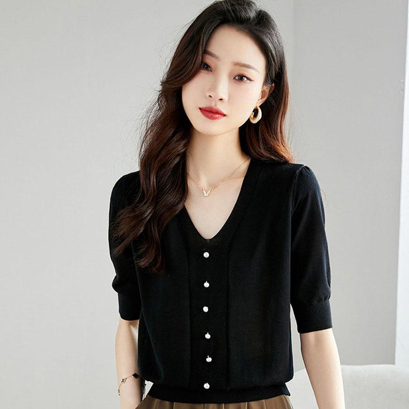 Summer Knitted Sweater Women Half Sleeve V-Neck Knitted Top Thin Loose Pearl Knitted T-shirt