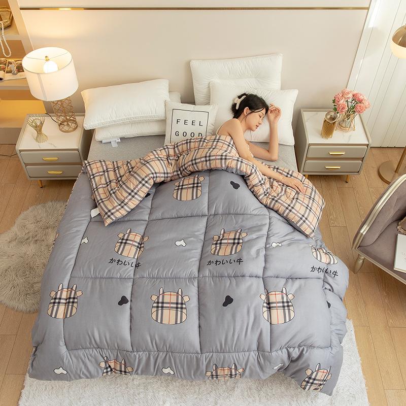 Luxurious Checkered Queen Comforter Set - Stain Resistant, Soft Microfiber, Lightweight, Breathable, Easy Care For All Seasons