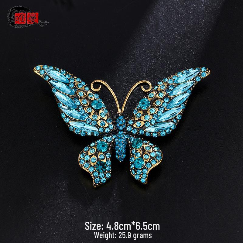 Broche Mariposa de Cristal Acrílico - Elegante Accesorio para Traje de Mujer y Cheongsam