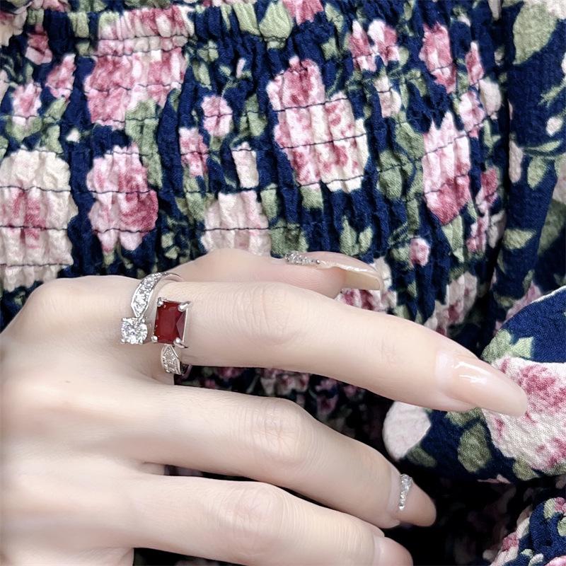 Pigeon Blood Red Ruby Ring – Exquisite High-End Light Luxury Corundum Jewelry Adjustable