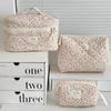 Retro Women's Floral Print Cosmetic Bag Handbag Travel Organizer Cosmetic Storage Bag Large Capacity Quilted Bag Portable Toiletries Storage Bag