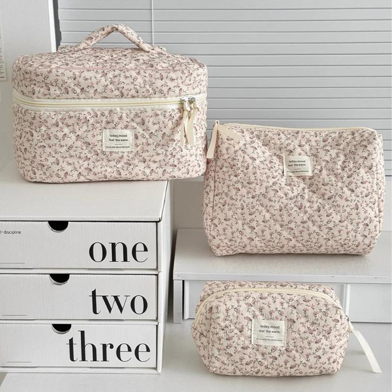 Retro Women's Floral Print Cosmetic Bag Handbag Travel Organizer Cosmetic Storage Bag Large Capacity Quilted Bag Portable Toiletries Storage Bag