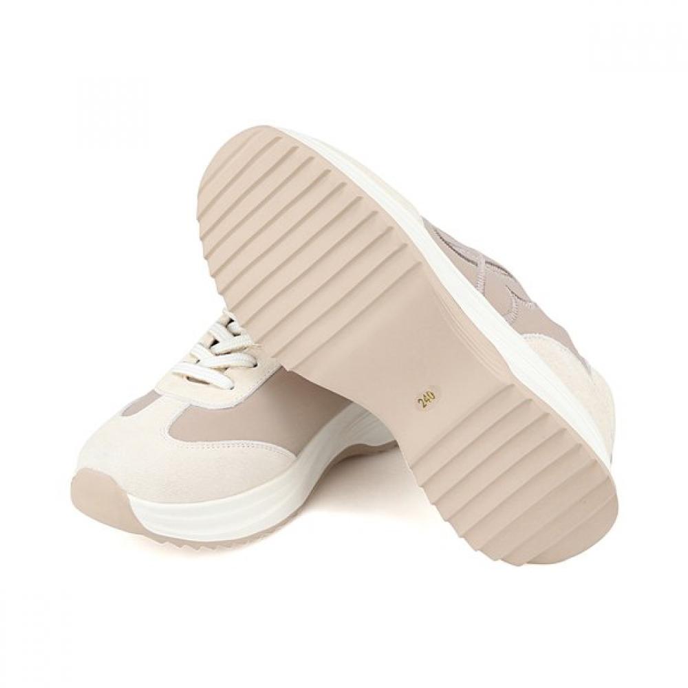 BARBARA Lightweight Cushion Sneakers 5cm Bbj605