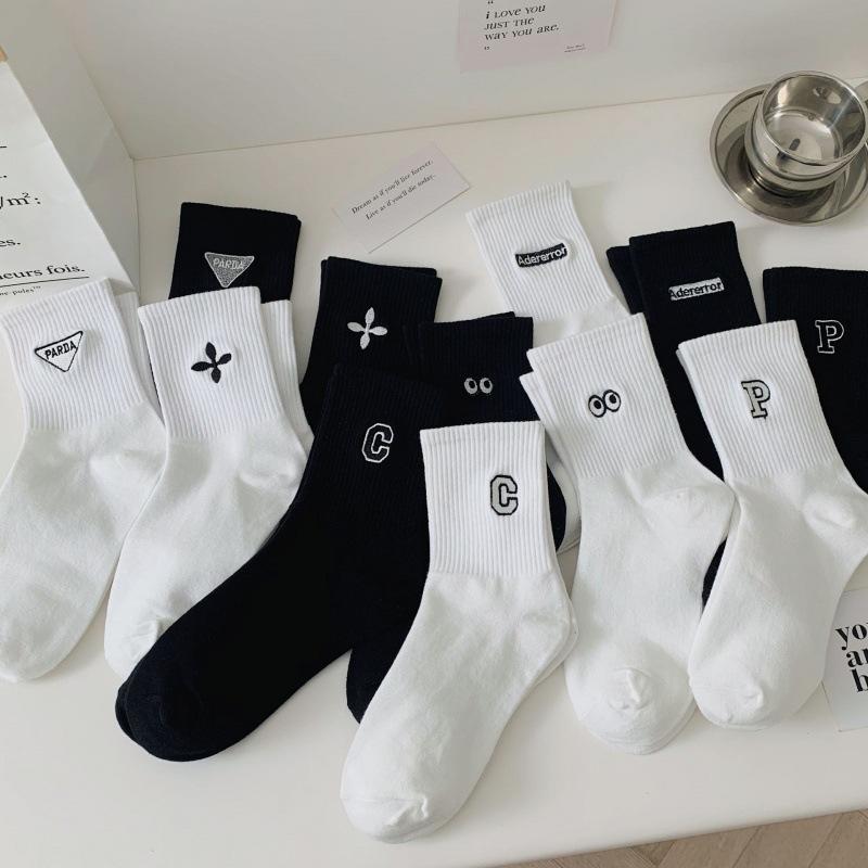 Ladies Lovely Versatile Letter Embroidered Black White Collegiate Wind Tube Cotton Socks