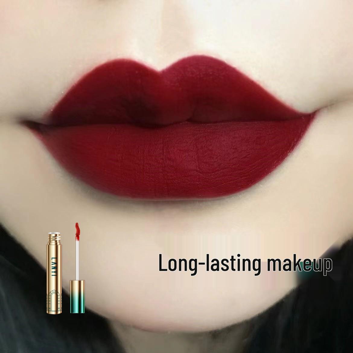 

Autumn & Winter Non-Fading Matte & Glossy Lip Glaze with Non-Stick Cup Raincoat Feature
