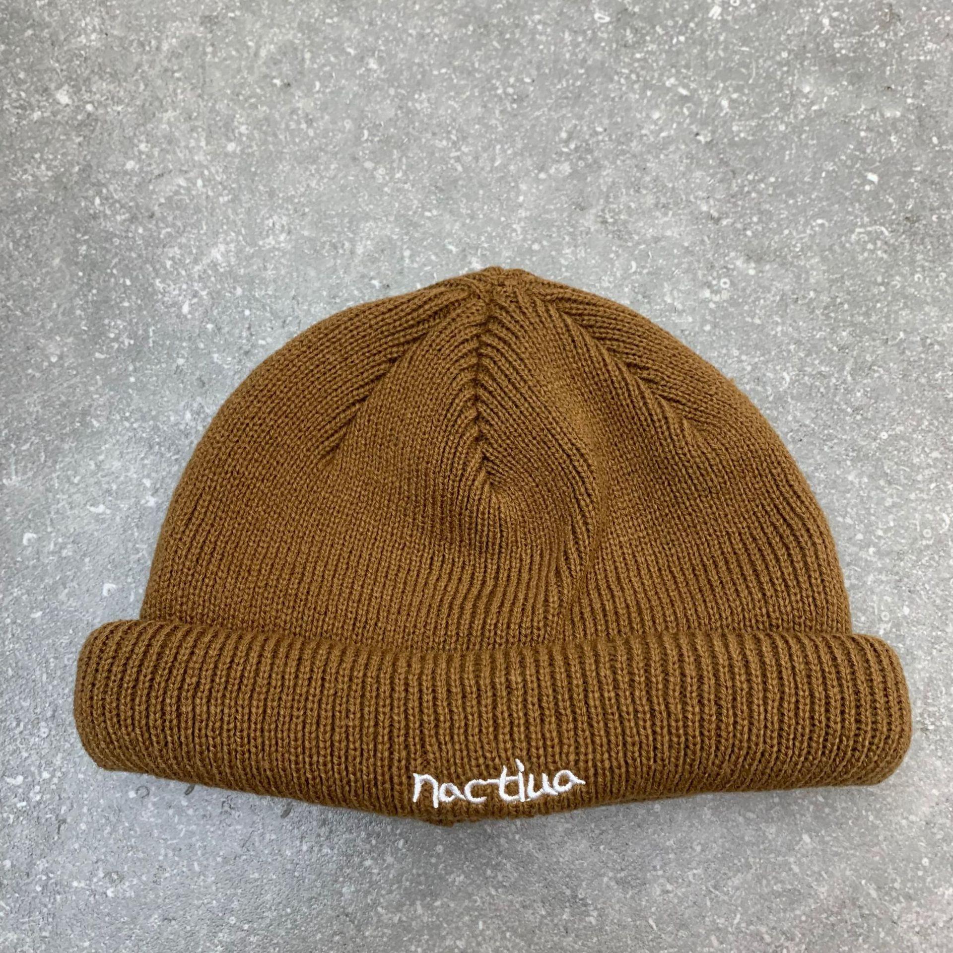 

Большая окружность головы вязаная шапка ретро холодная шапка термошапка зимняя короткая купольная шерстяная шапка для мужчин и женщин M（56-58cm） верблюд