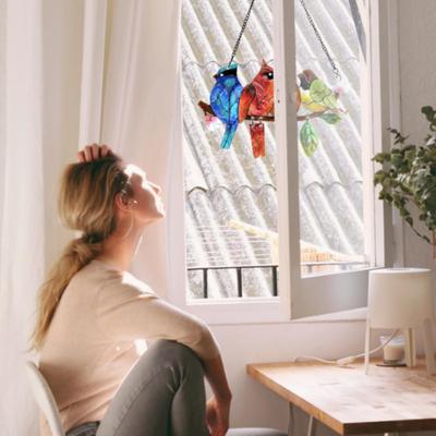 Vögel auf einem Ast Sonnenfänger Buntglas Acryl Fensterhänger Dekoration mit 4 Vögeln für Garten Wohndekor Geschenk für Vogelliebhaber für Mama Oma