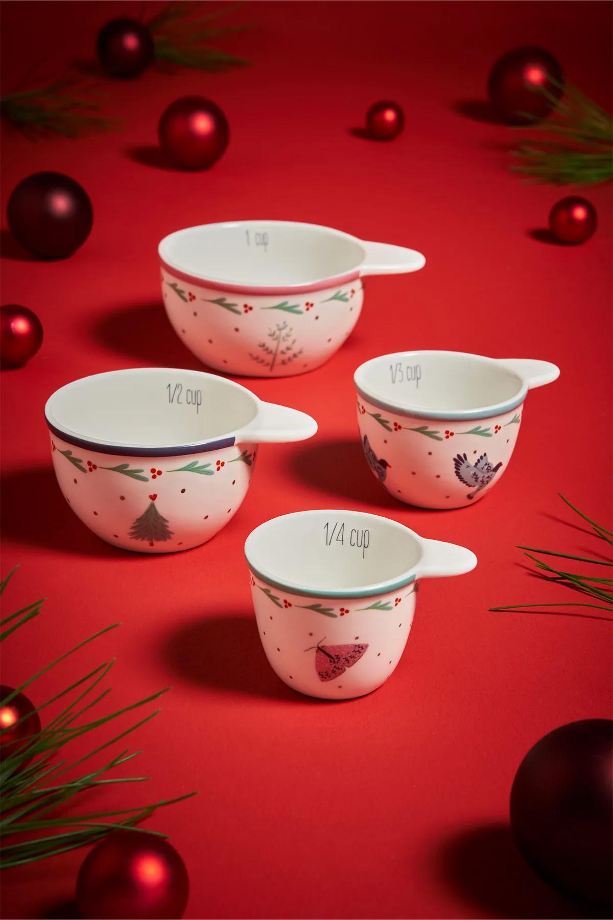 

Emsan Infancy New Year Канун Нового года Новая мерная чашка для костей