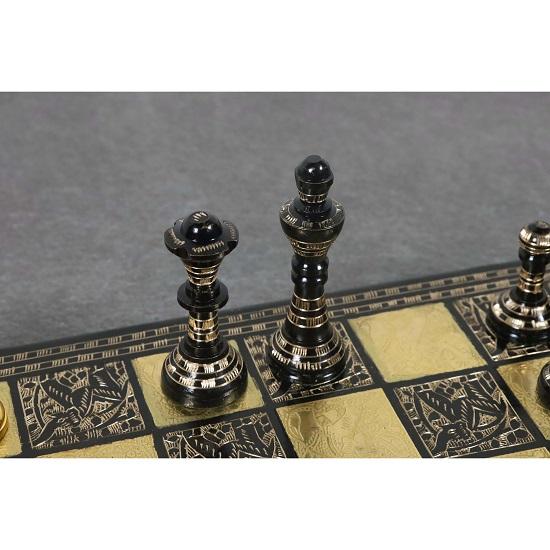 Staunton Inspired Brass Metal Luxury Chess Pieces  Board Set 30.48 Cm Gold, Black