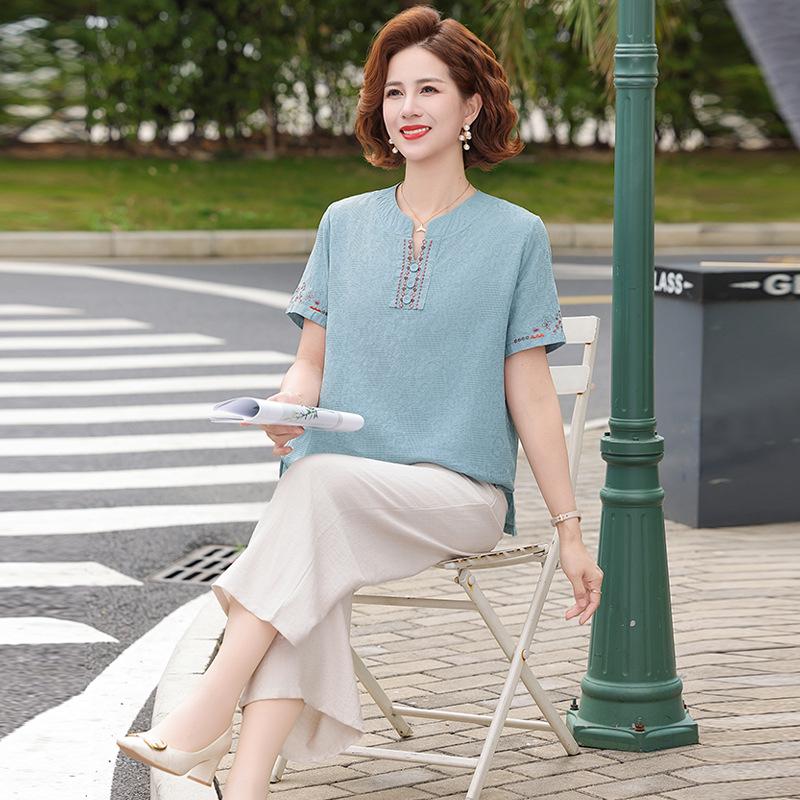 

Embroidered V-Neck Cotton & Linen Short-Sleeve Top – Stylish Summer Set for Middle-Aged & Elderly Women XXXL [115-130 lbs]