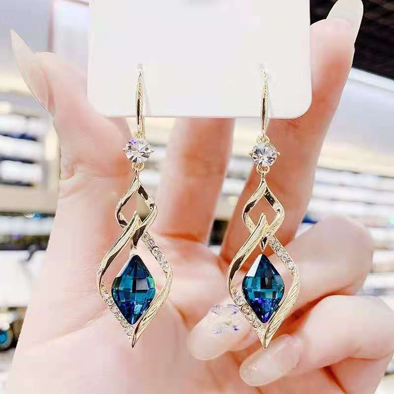 Fashion Geometric Bow Flower Pearl Earrings Women'S Premium Versatile Small Fragrant Wind Earrings