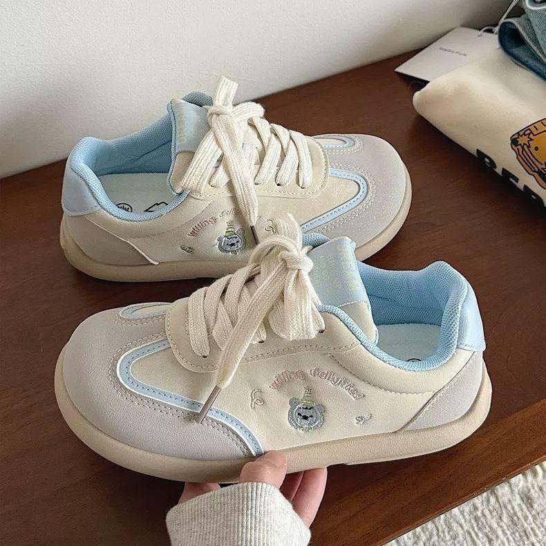 Puff Bear Pattern Board Shoes Women's New Spring Versatile Little White Shoes Retro Thick Sole