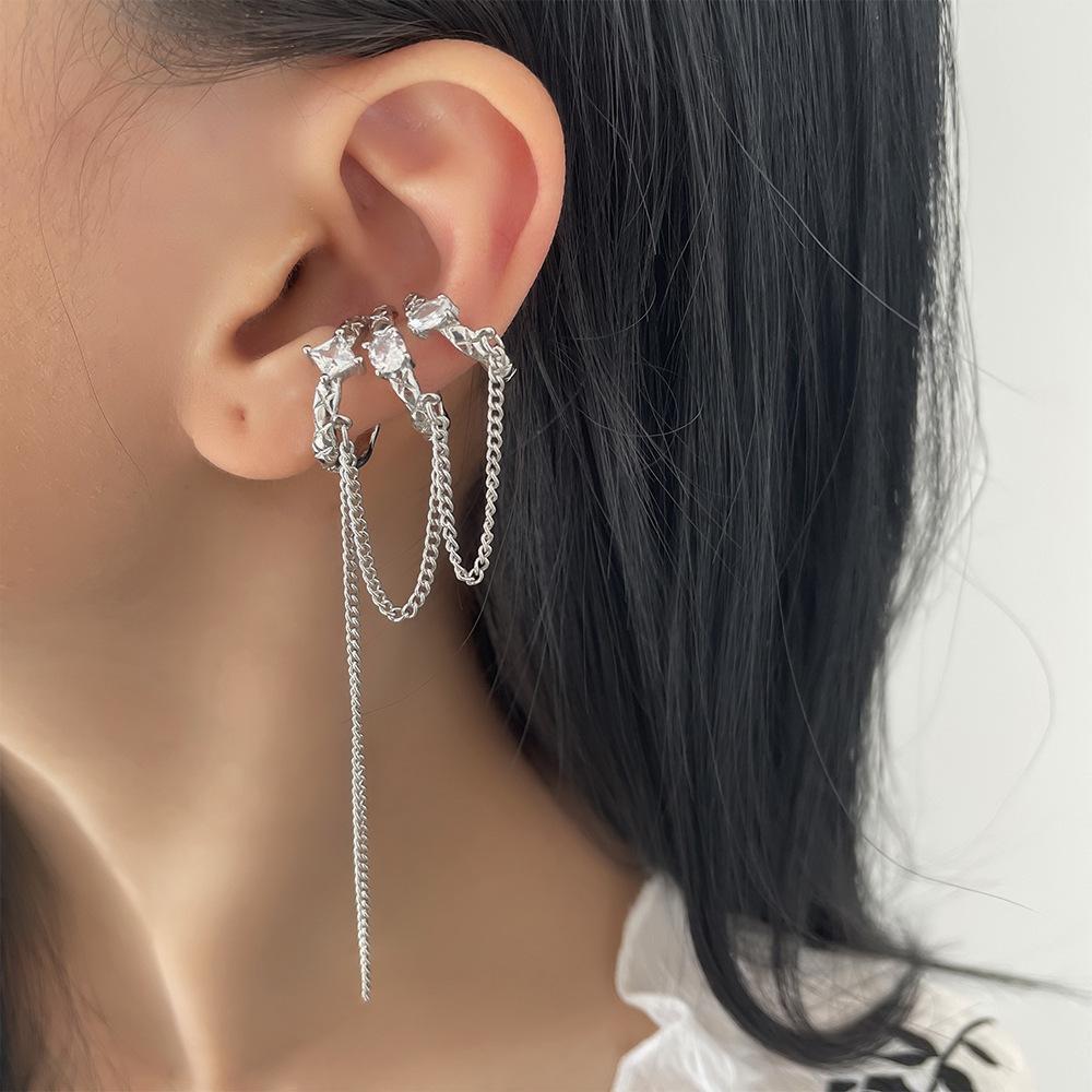 1pc Ear Cuffs Fake Piercing Earrings For Girls Long Chian Tassel Ear Clip Snake Butterfly Women's Jewelry New Ins Fashion EF117
