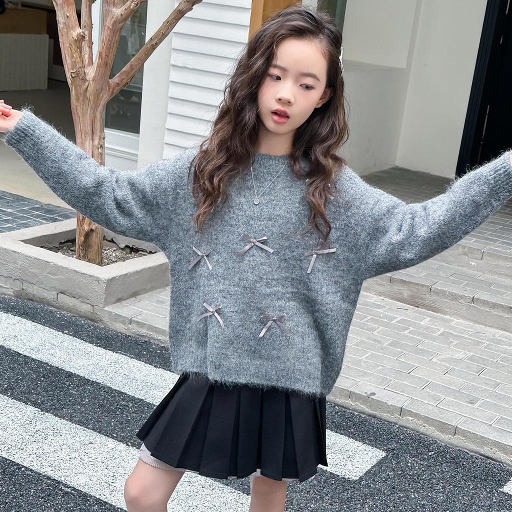 2025 Girls' Fashion: Round Neck Wool Sweater for Autumn/Winter - Medium & Large Children's Knitted Style