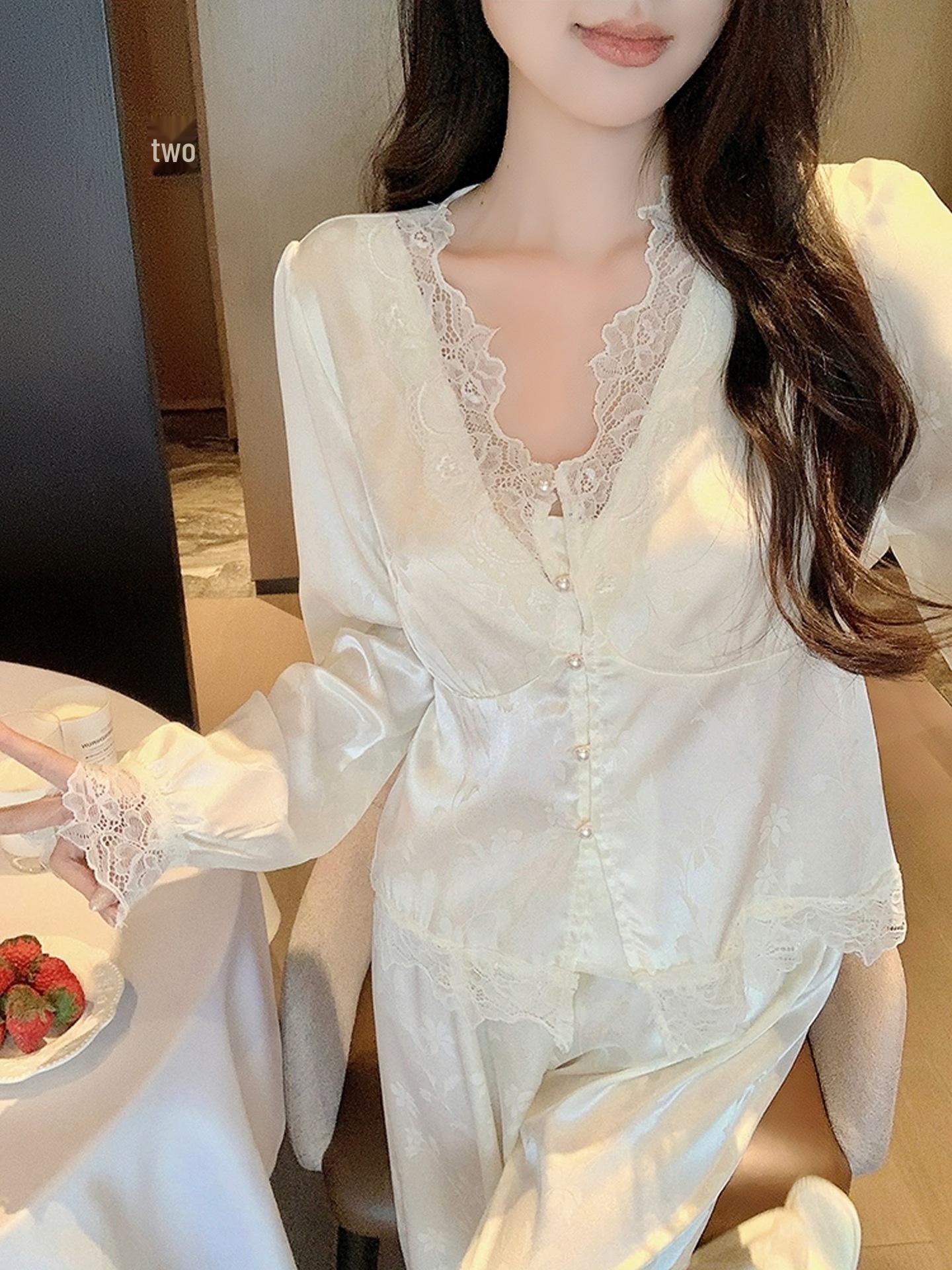 

2025 Women s Ice Silk Butterfly Pajamas: Long Sleeve, Chest Pad, Spring/Autumn XL (60-70 kg)