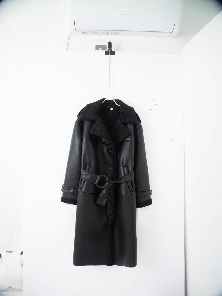 Giacca in pelle con risvolto spesso e caldo da donna, invernale, in lana d'agnello, a maniche lunghe, con tasca, monopetto, trench da strada con cintura