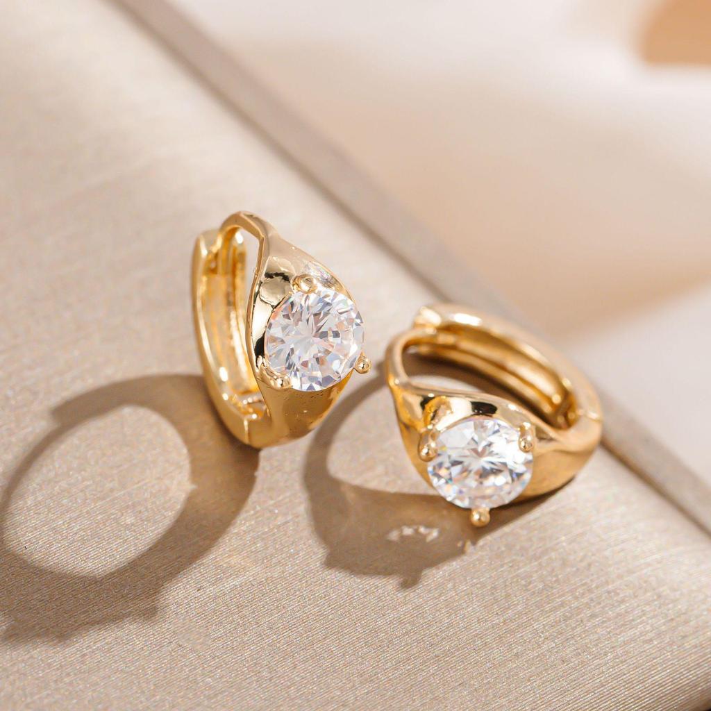 Korean Retro Diamond-Inlaid Stud Earrings - Exquisite Internet Celebrity Style