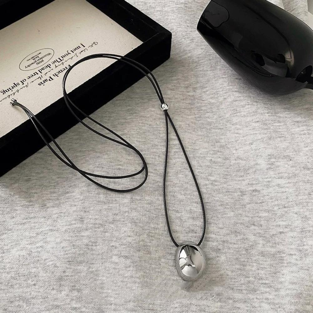 Drawable Black Rope Women Necklace Adjustable Pendant Necklaces New Sweater Chain  Women