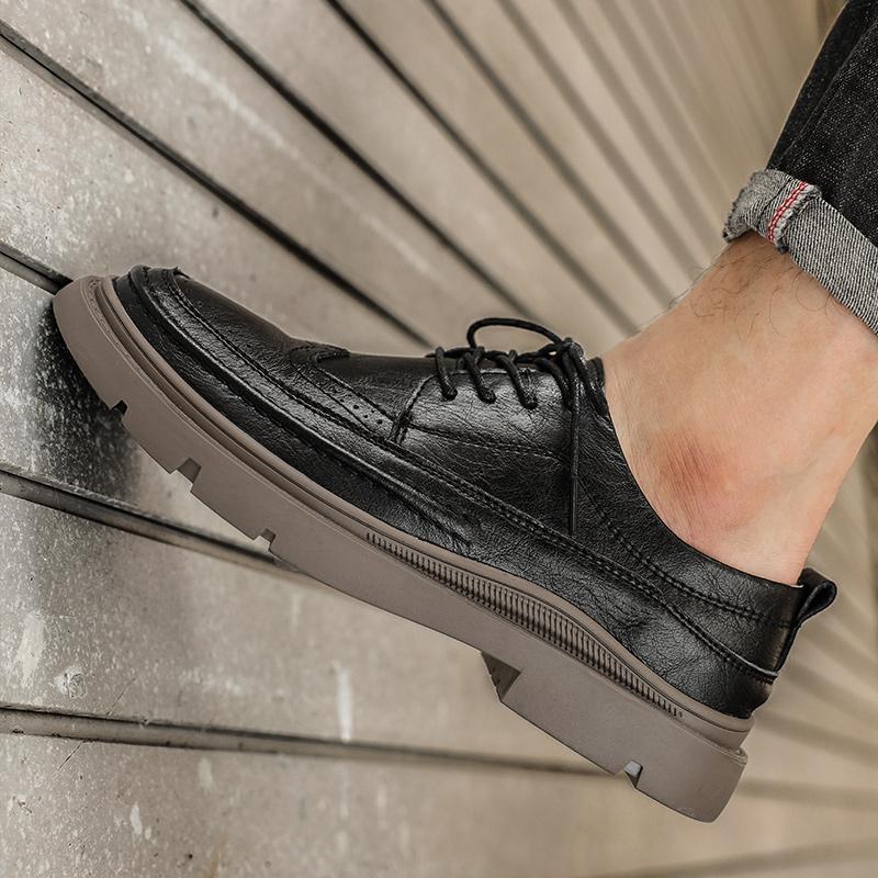 Håndlagde Brogues-stil ekte skinn herresko Komfortable uformelle skinnsko Mokkasiner Man Flats Sko