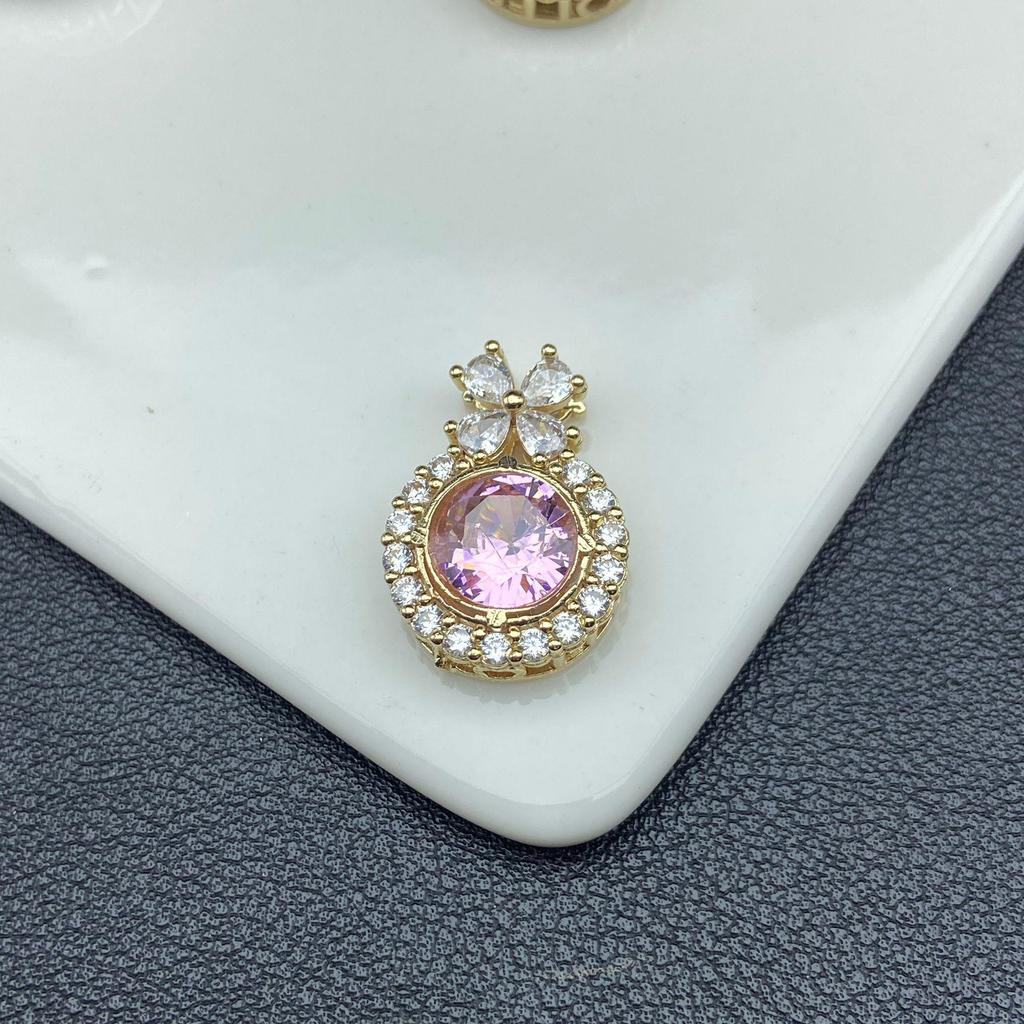 Four-Leaf Clover Magic Box Diamond Pendant: DIY Crystal Beading Jewelry Accessory with High Color Retention.